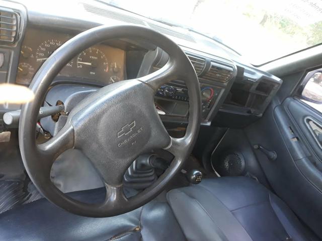 S10 ano 2000 básica - Foto 2