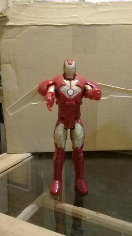 Boneco do homem de ferro BOM ESTADO