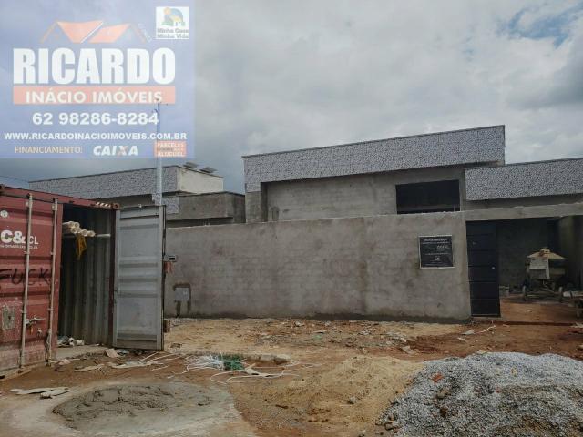 Belíssima Casa 3/4, 2 Suítes, Próximo ao João Braz