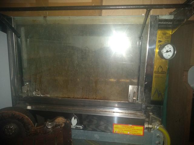 Vendo forno a gás semi novo
