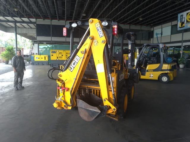 Retroescavadeira Compacta JCB - modelo 1CX - 2014 - Foto 5