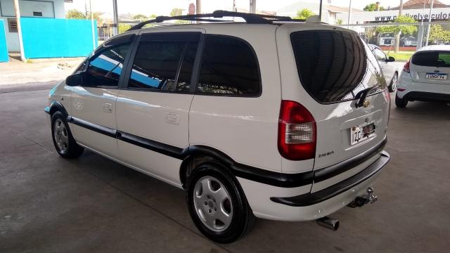 Chevrolet Zafira ZAFIRA 2.0 MPFI ELEGANCE 8V FLEX 4P MANUAL 4P - Foto 17