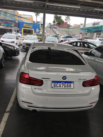 BMW 320i - Foto 8