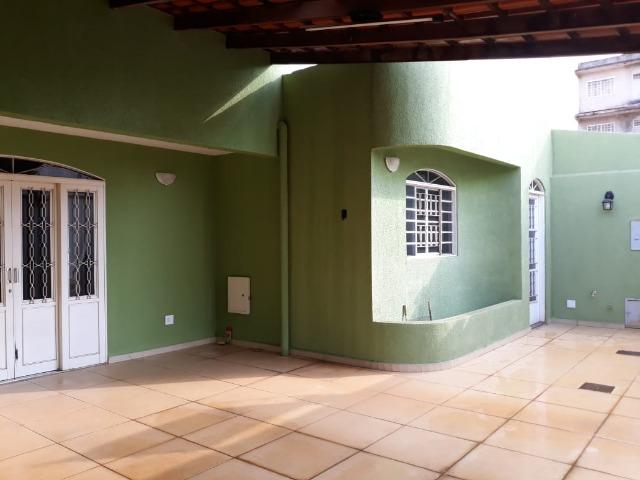 Excelente casa 2 quartos, garagem 3 carros, base para sobrado Riacho Fundo II - Foto 17