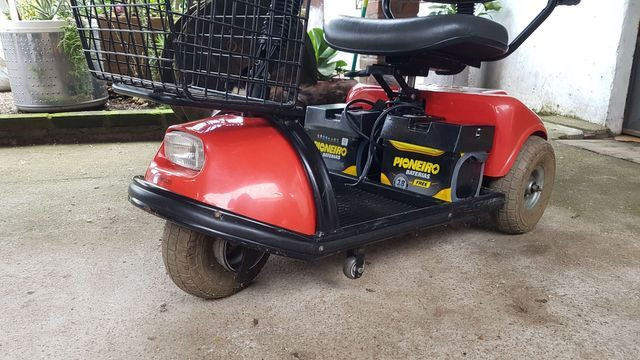 Scooter para idoso triciclo quadriciclo eletrico deficiente para passear e compras - Foto 2