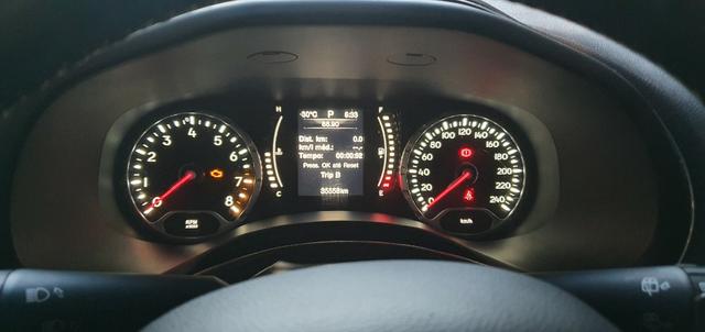 Renegade Longitude 2016. Apenas 35 mil Km - Foto 8