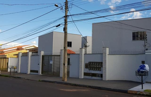Alugo kitnet no setor universitário, Rio verde Goiás - Foto 2
