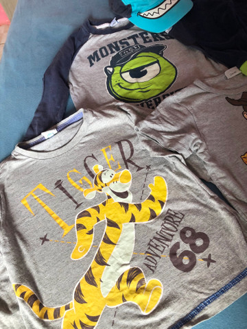 Roupas Disney tamanho 2 anos *Lote por 30,00 - Foto 4