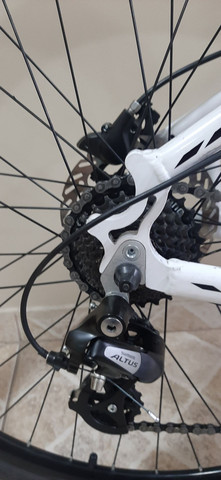 Bike hibrida. 2 meses de uso. vendo ou troco por speed.R$1.800,00 - Foto 3