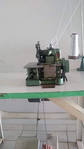 Vendo máquina overloque chinesinha