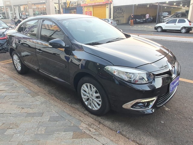 RENAULT FLUENCE DYNAMIC 2.0 AUTOMÁTICO CVT 2017 -