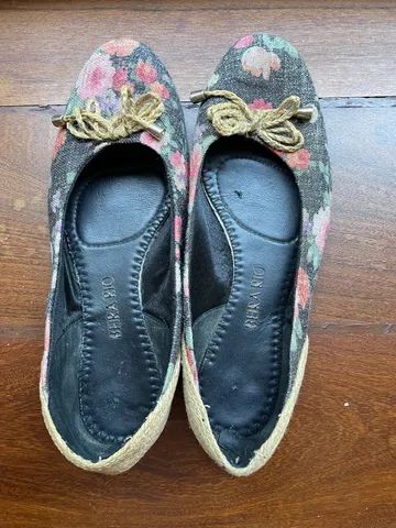 Sapatilha floral romântica 