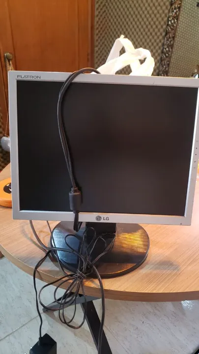 Monitor LG Flatron 15"