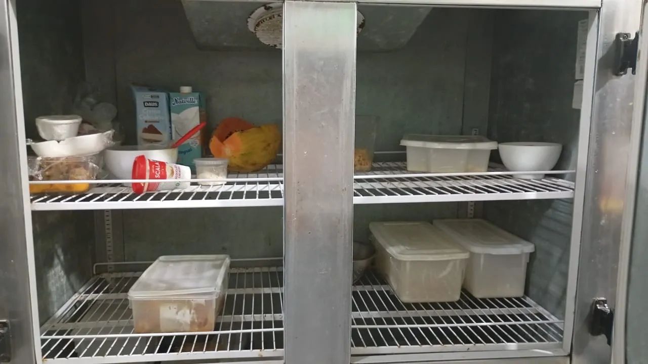 Vendo mini câmara resfriada 