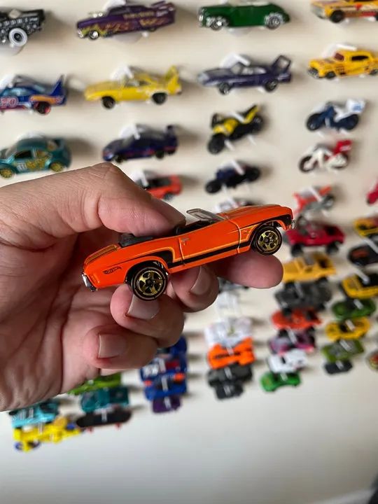 Carrinho Hot Wheels - Colecionável THunt antigo Chevelle  - Foto 5