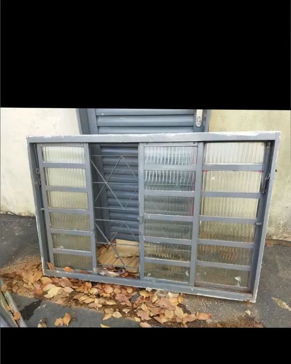 2 janelas e 1 porta grandes - Foto 3