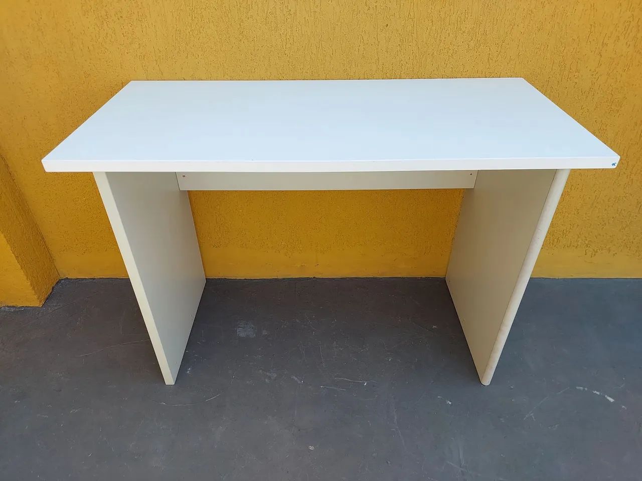 Mesa escritorio 1.10 cm X 50 cm - Foto 4