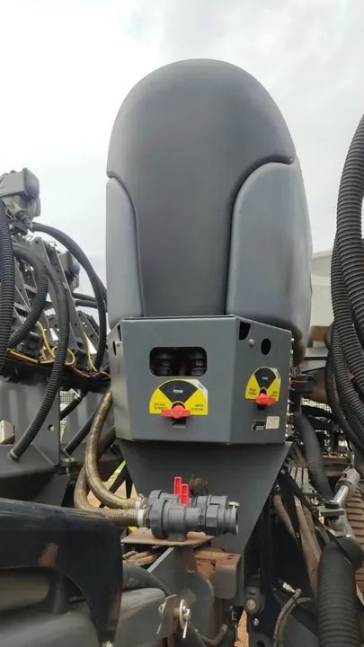 KIT MAMUTE 1400 LITROS 3 SEÇÕES - HIDRAULICO (MOMENTUM)