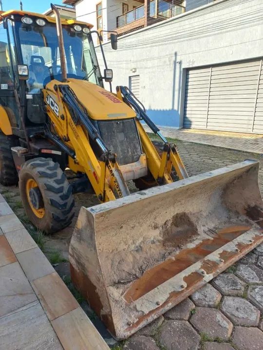 100% FACILITADO! SUA RETROESCAVADEIRA ESTÁ TE ESPERANDO! - Foto 5