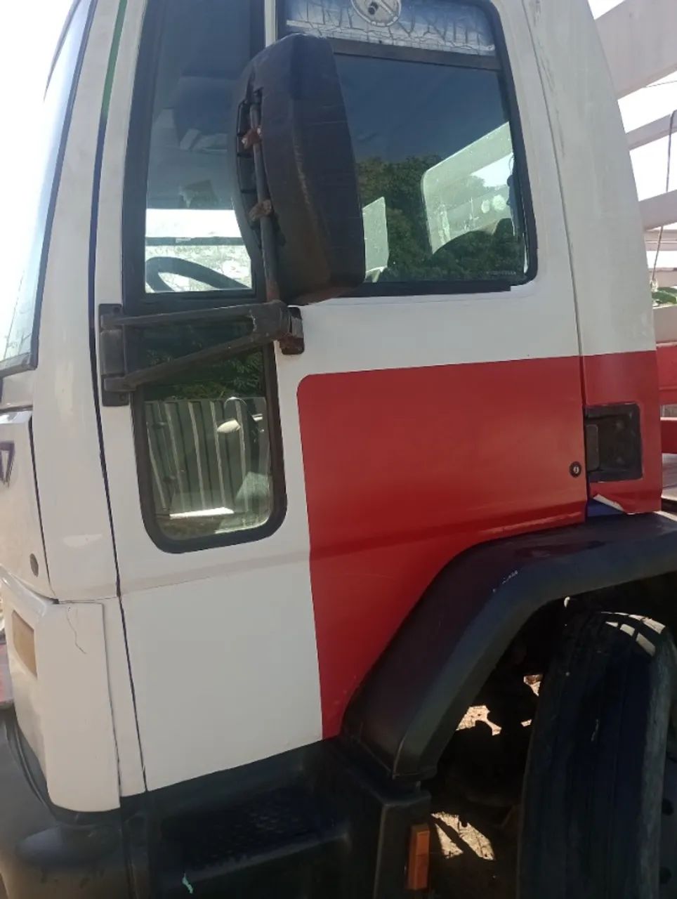 Caminhão Ford cargo 1317