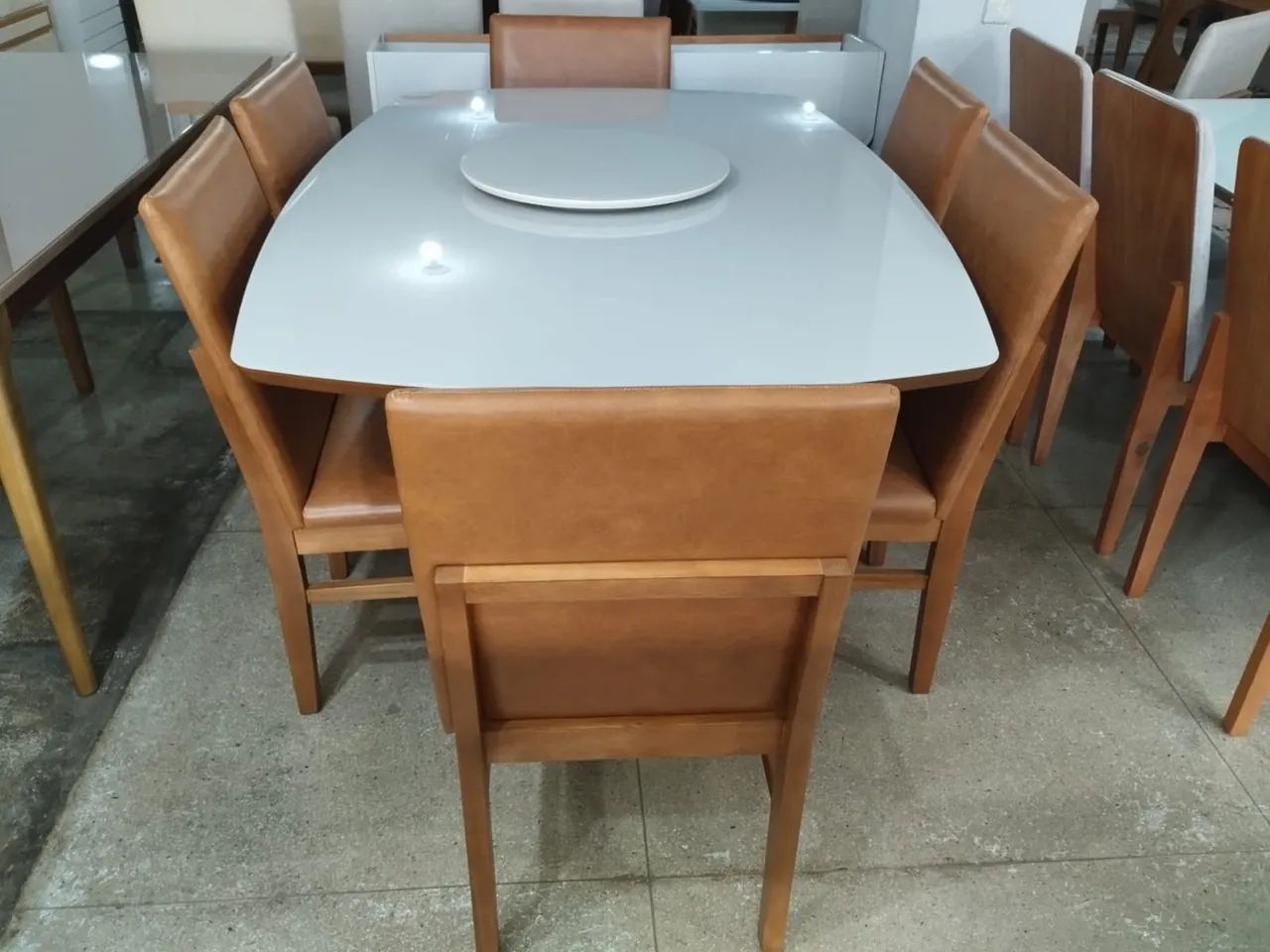 Mesa de Jantar madeira  com Tampo laca  - Foto 3