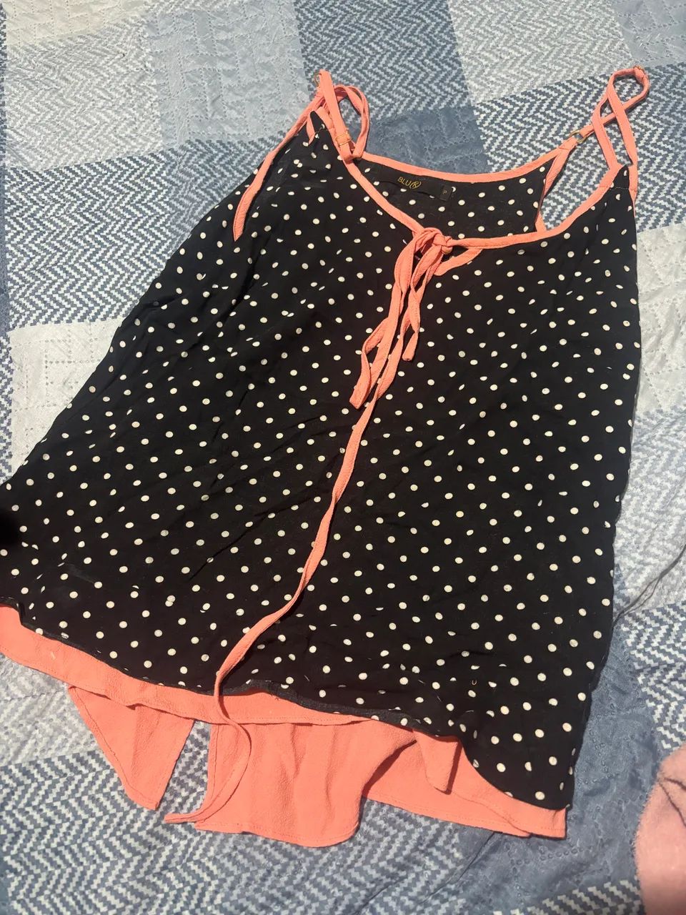 Roupas seminovas - Foto 6