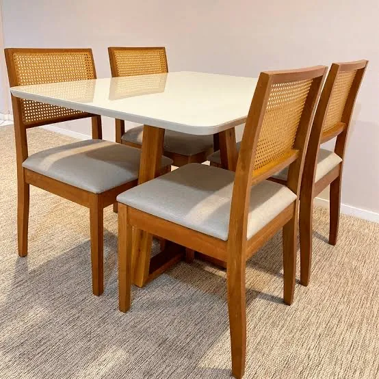 Conjunto de mesa de jantar com 4 cadeiras + *
