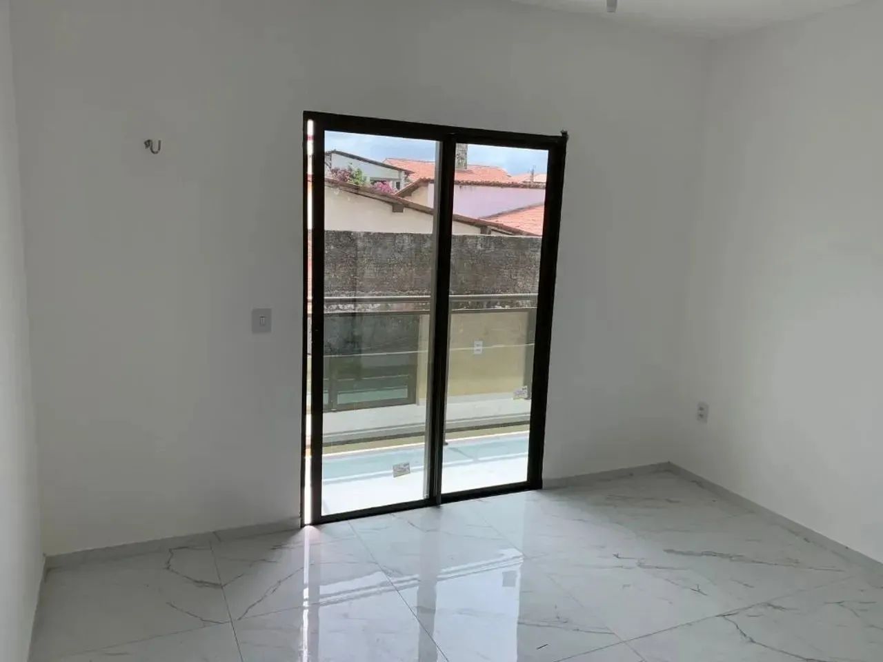 Vendo casa duplex com 4 suítes no bairro Jardim das Oliveiras - Foto 3
