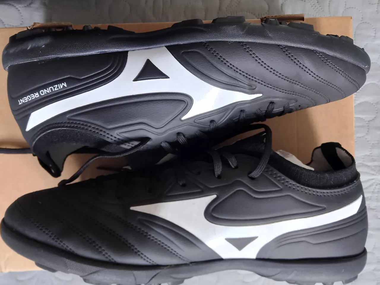 Chuteiras Mizuno Regent AS - Tamanho 41