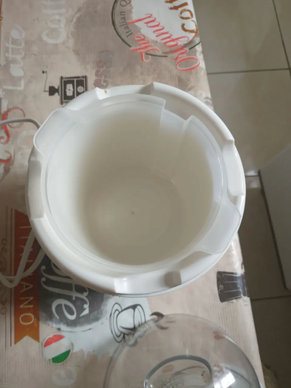 Máquina de iogurte caseiro