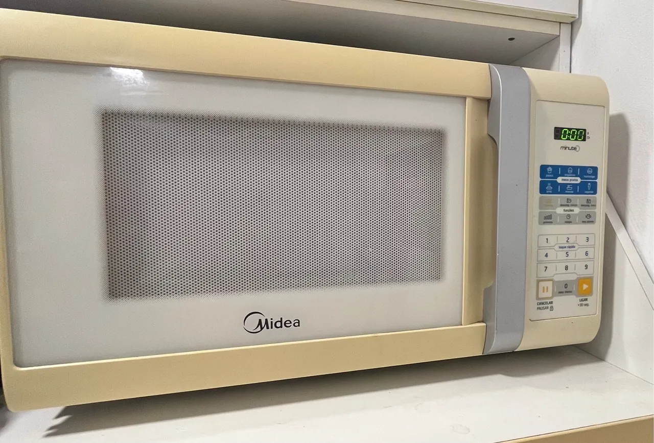 Microondas Midea 30L - 220v 1500w
