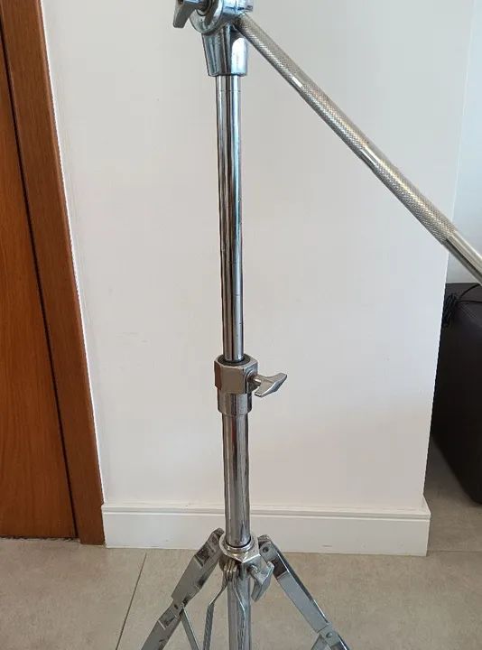 ## Estante de pratos girafa para bateria Nagano, completa totalmente funcional e original! - Foto 3