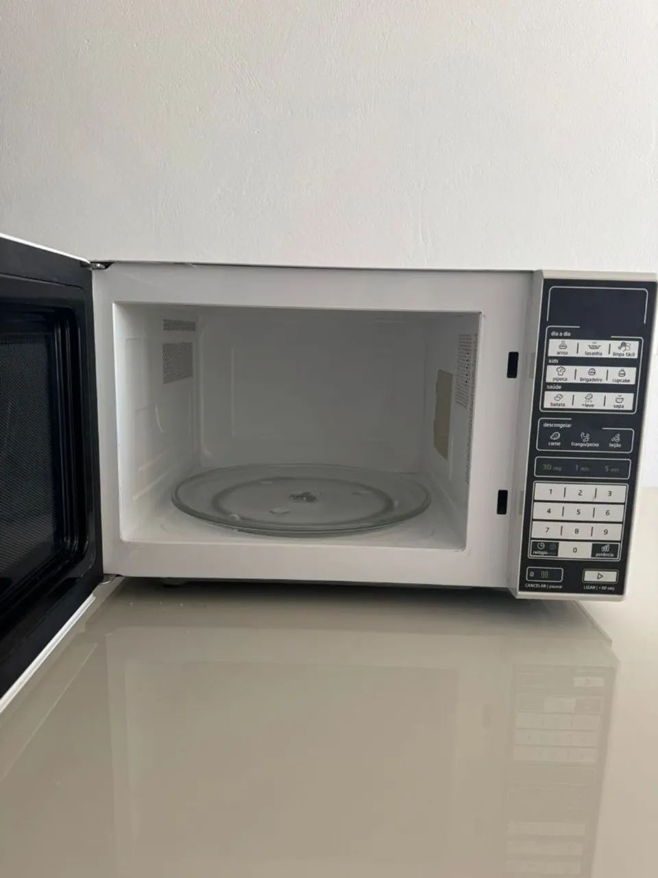 Micro-ondas Midea MMX 31L em ótimo estado! - Foto 2