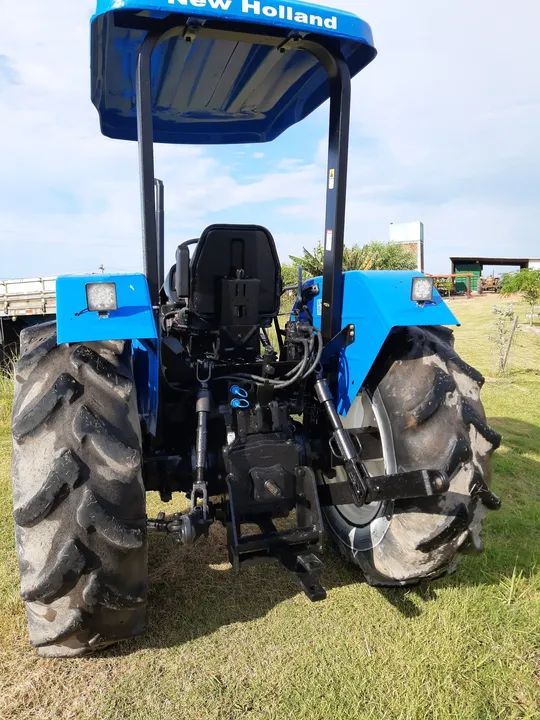 Trator New Holland TL75E MWM  - Foto 5