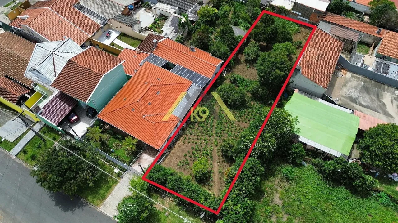 TERRENO COM 600 M² NO SANTA CÂNDIDA EM CURITIBA