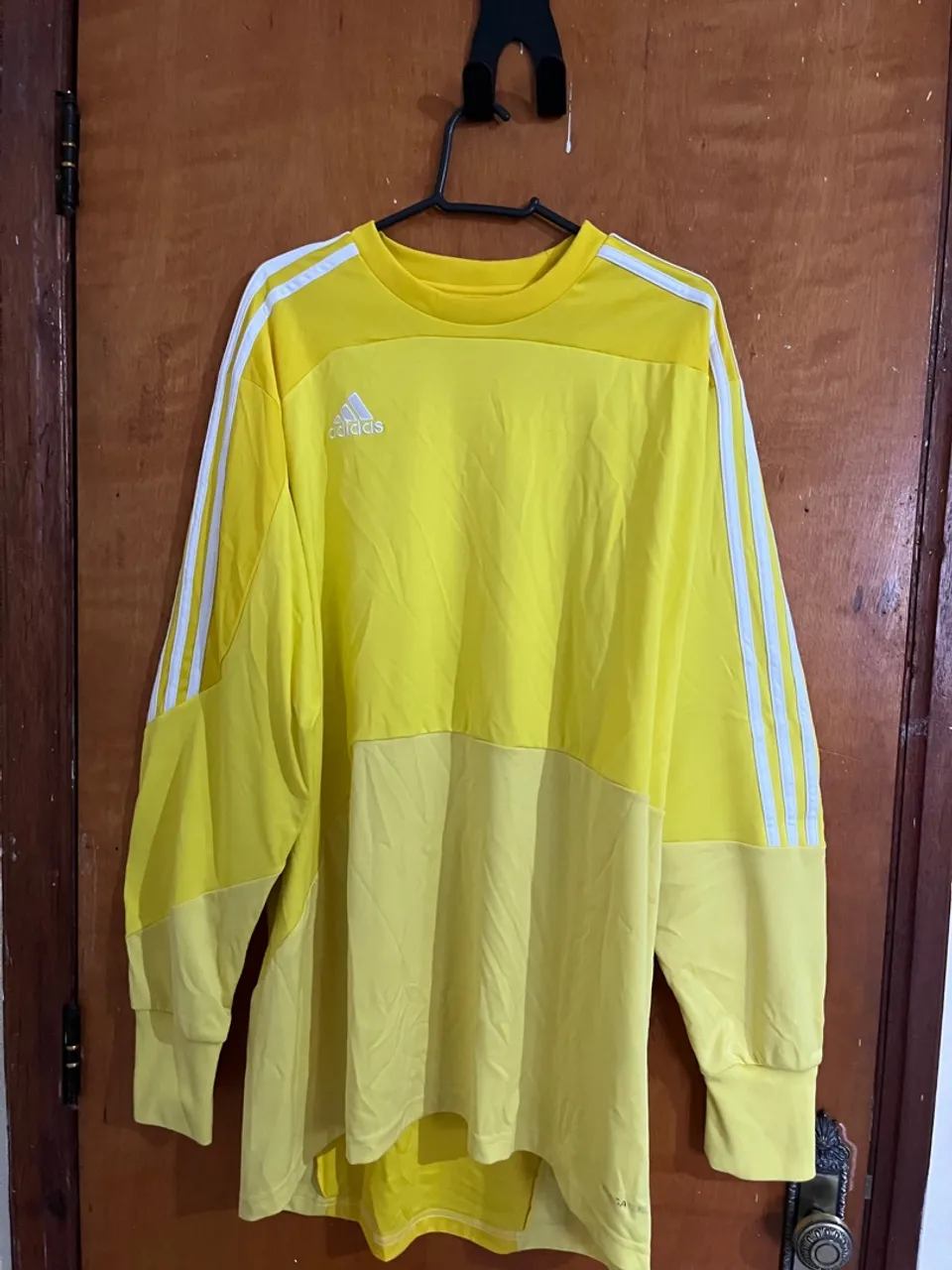 Camisa Adidas + Short + Luvas