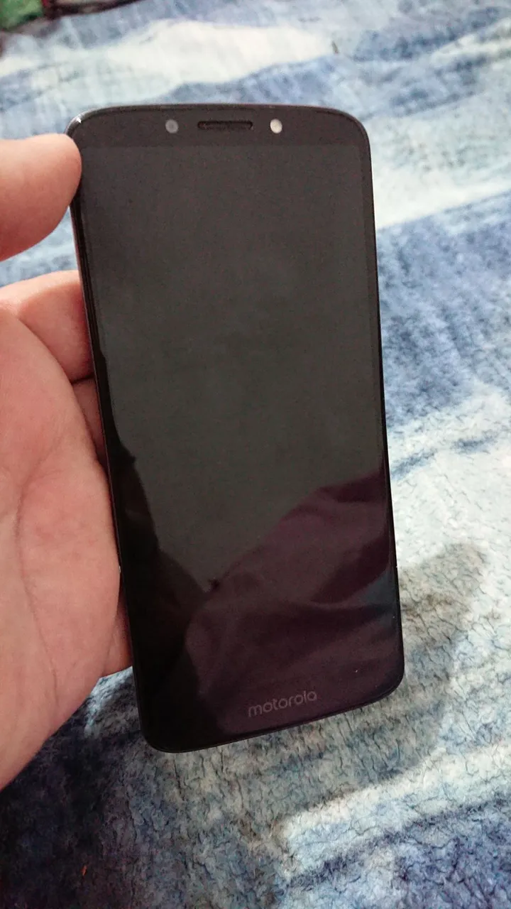 Moto e 5