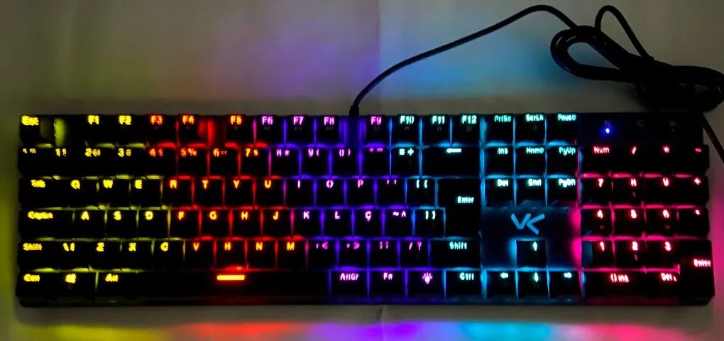 Teclado Mecânico Gamer, LED Rainbow, Switch Blue, ABNT2, Black