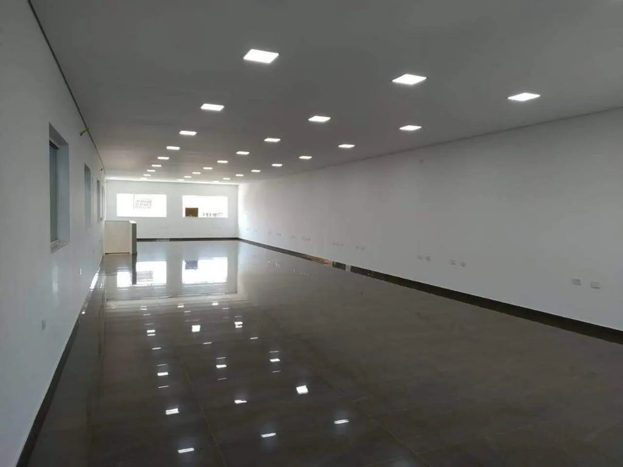 Excelente sobreloja comercial para locação, Penha, São Paulo.