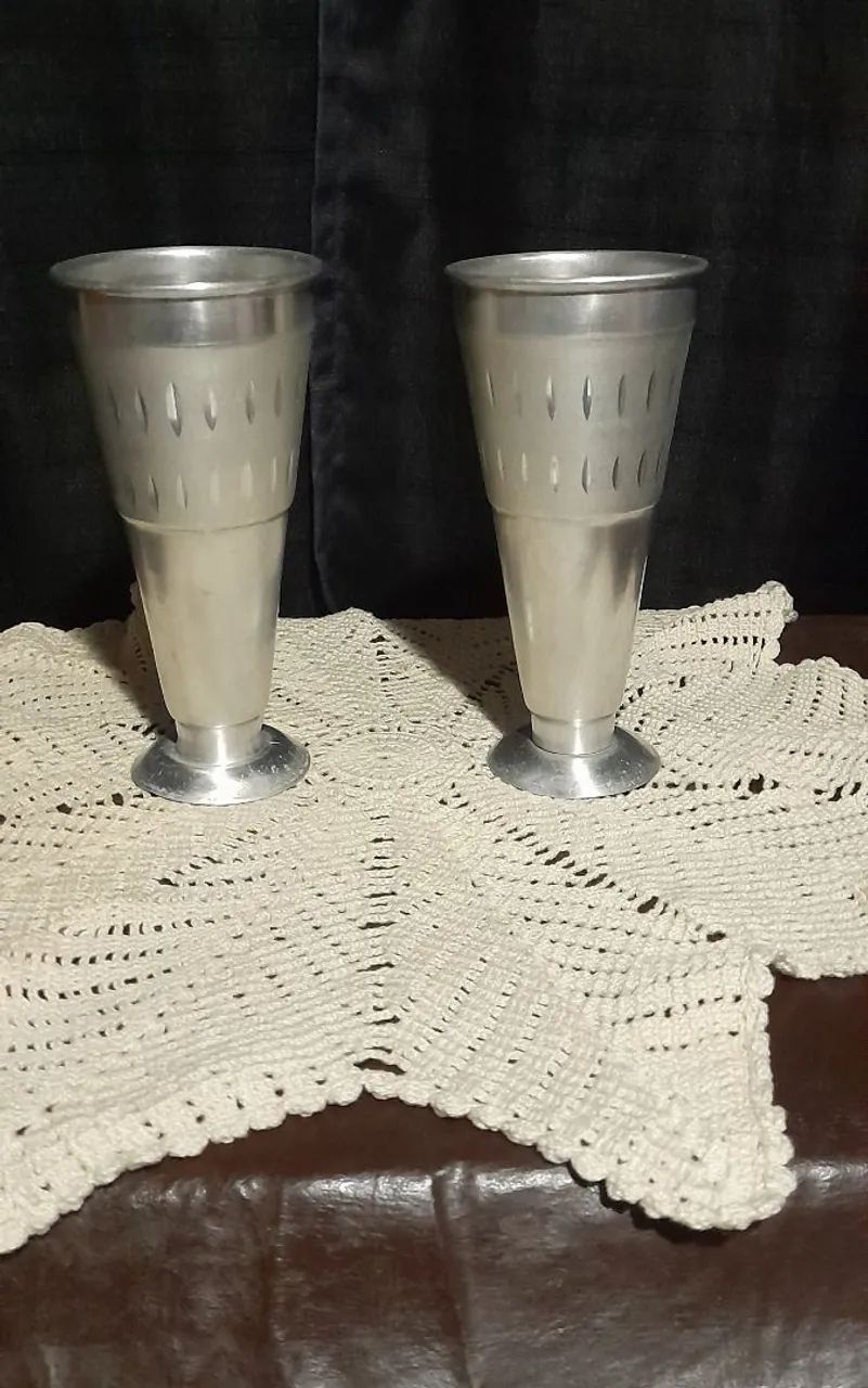 2 Taças de Alumínio Vintage Decorativos