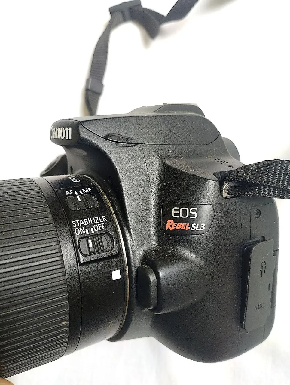 CAMERA DIGITAL SL3 CANON