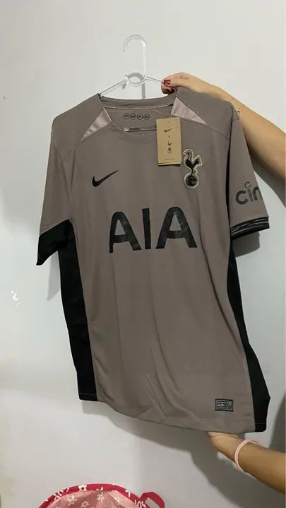 Camiseta Tottenham Hotspur - Tamanho G - Foto 3