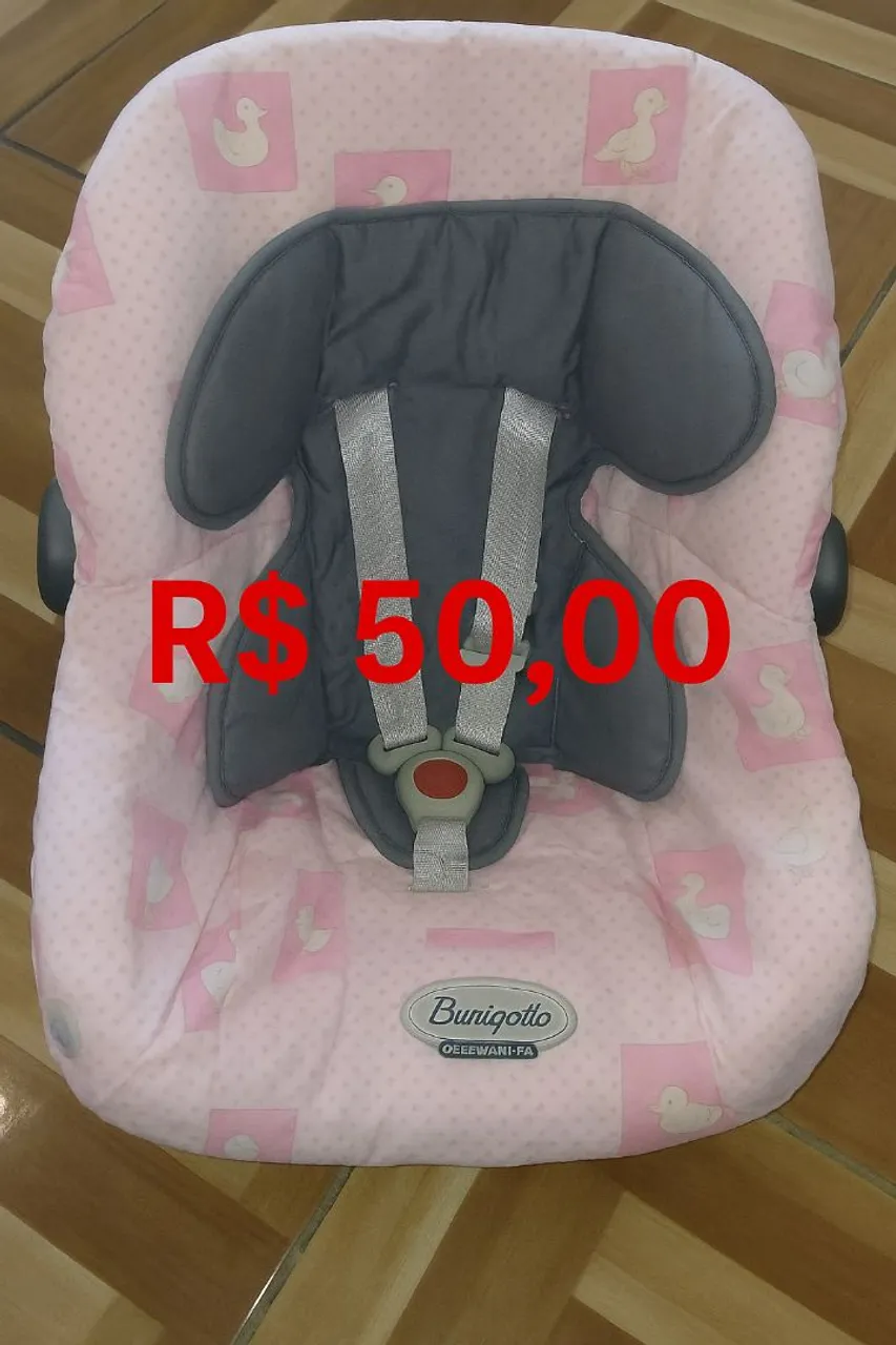 Bebê conforto Burigotto com estampa de patinhos