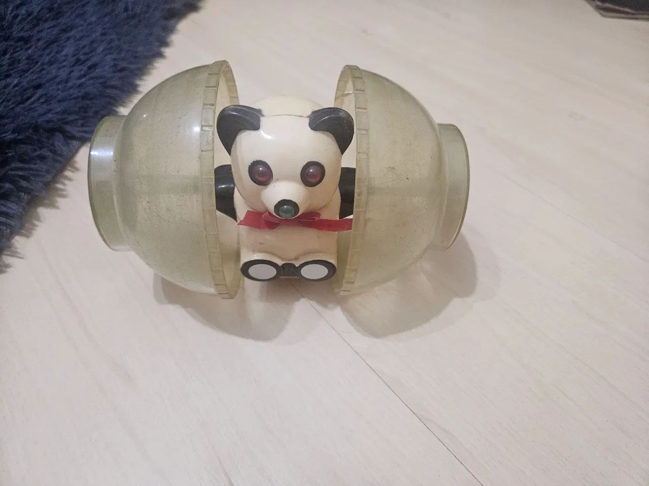 Robô Urso retro 