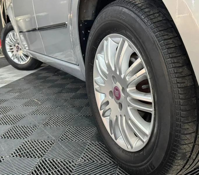 Fiat Linea Essen.sublime 1.8 Flex 16V 4P 2013 - Foto 7