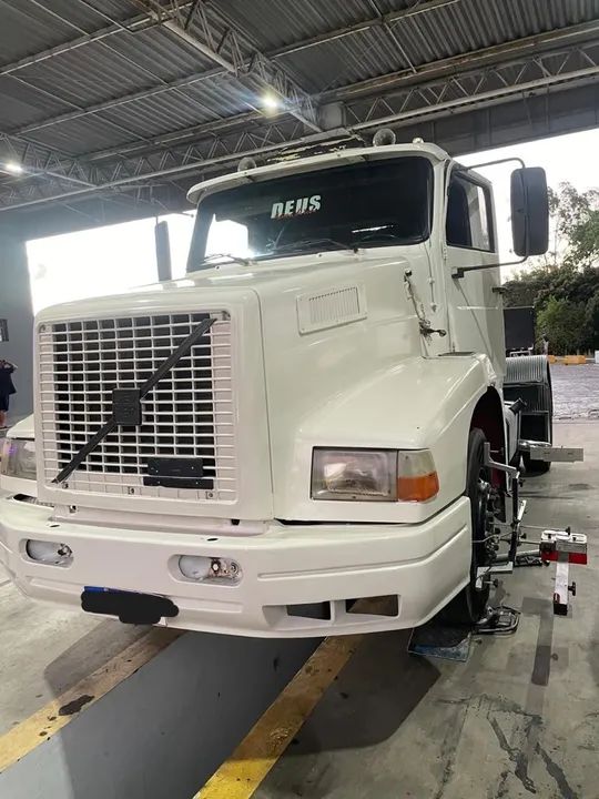 Caminhão Volvo - Excelente estado - Foto 2