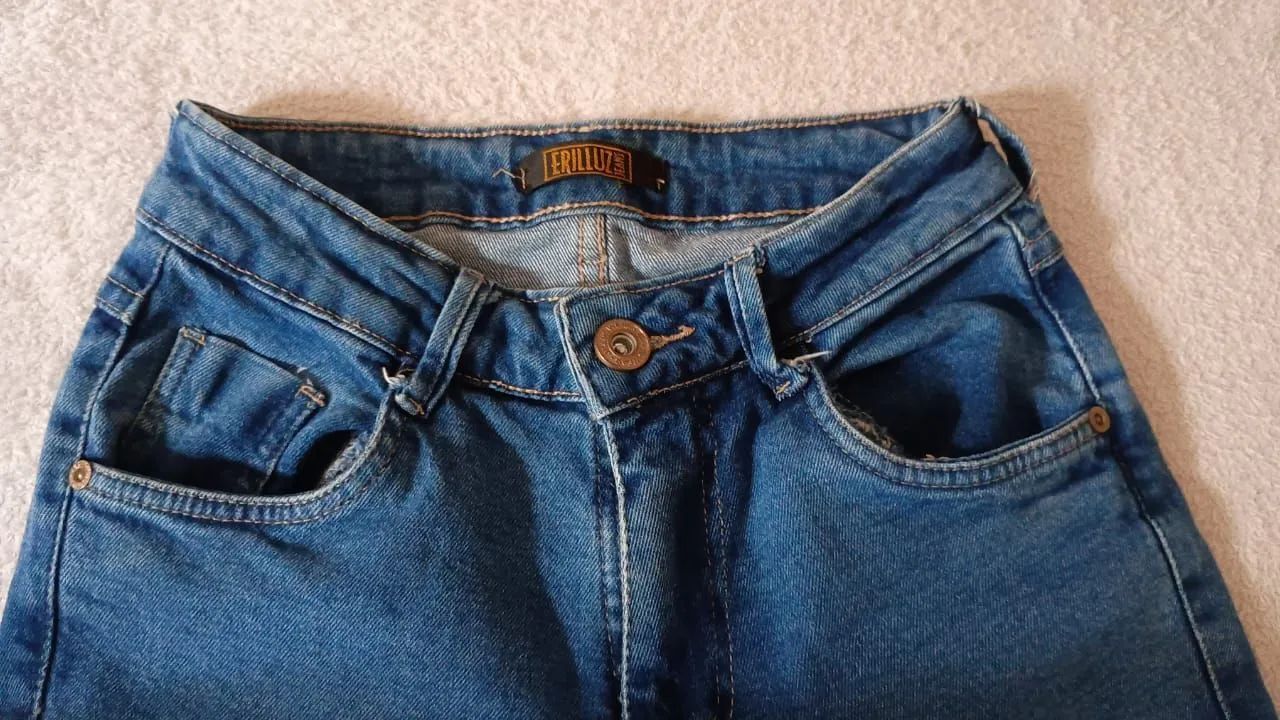 Calça Jeans Skinny Azul Claro Feminina - Foto 4
