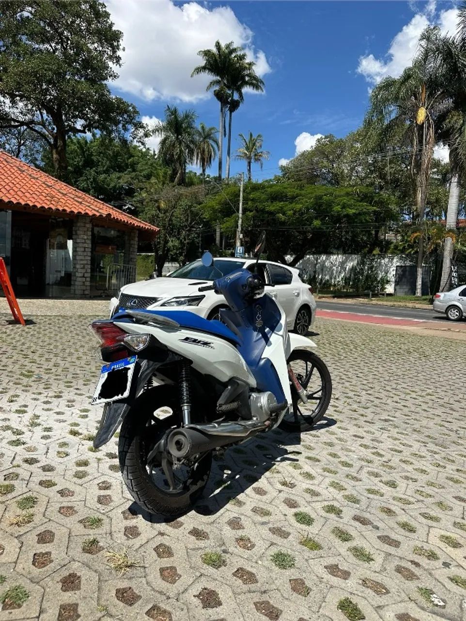 Vendo Honda Biz 2022 - 19.800 km - Revisões em dia e pneus novos - Foto 4