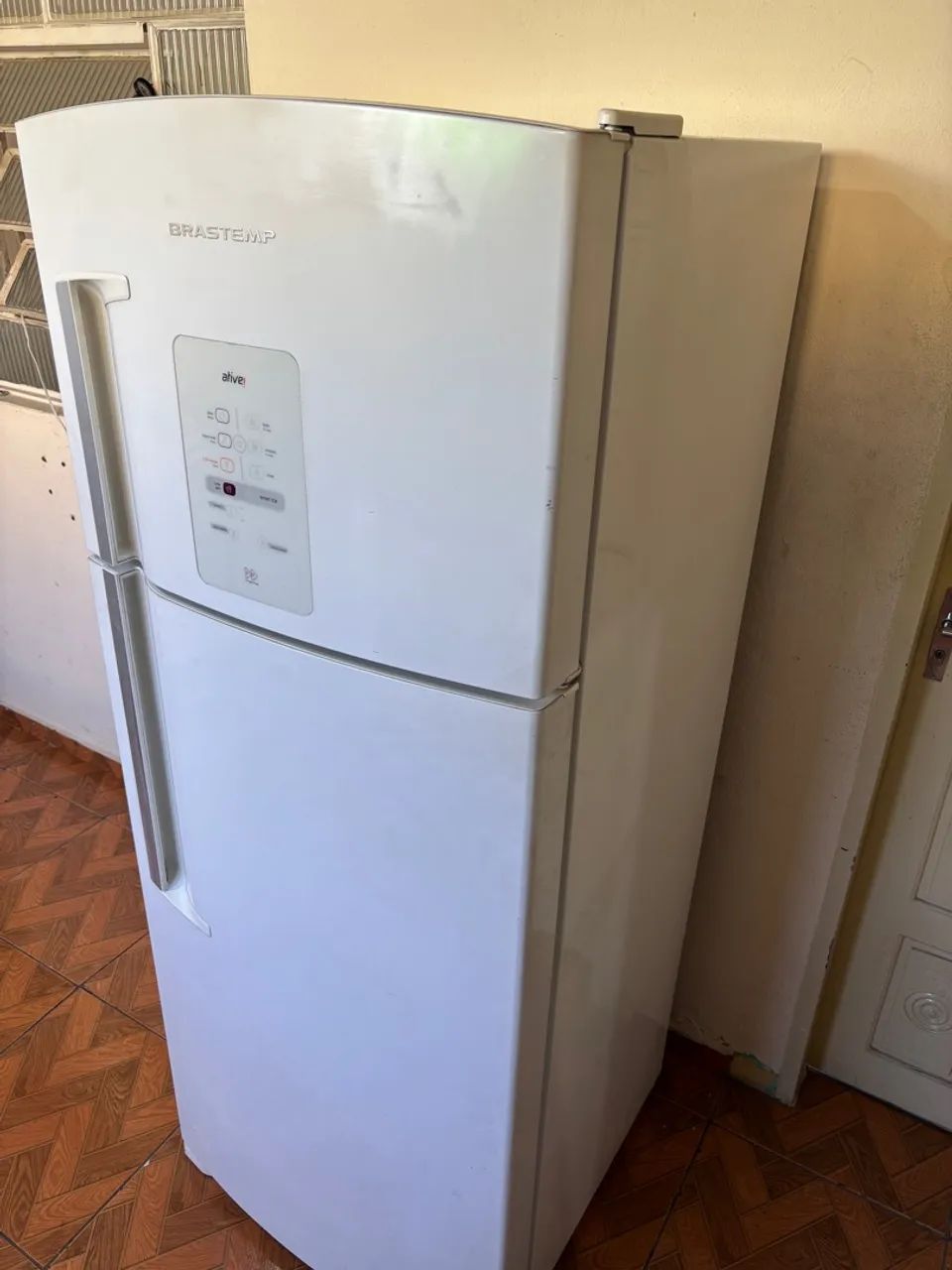 Geladeira Brastemp Frost Free 400 Litros - Foto 2