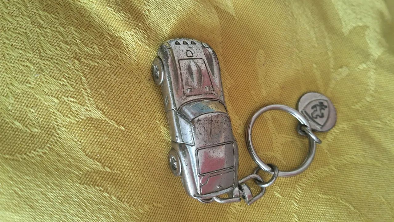 Ferrari Antigo Chaveiro de Carro - Foto 4